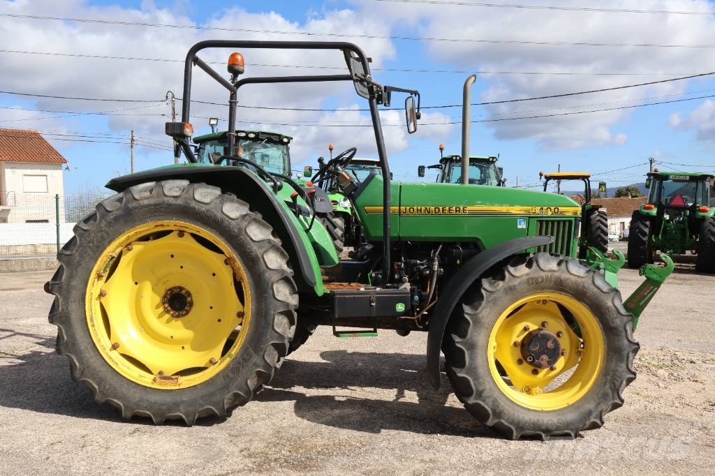 John Deere 5400 Traktoren