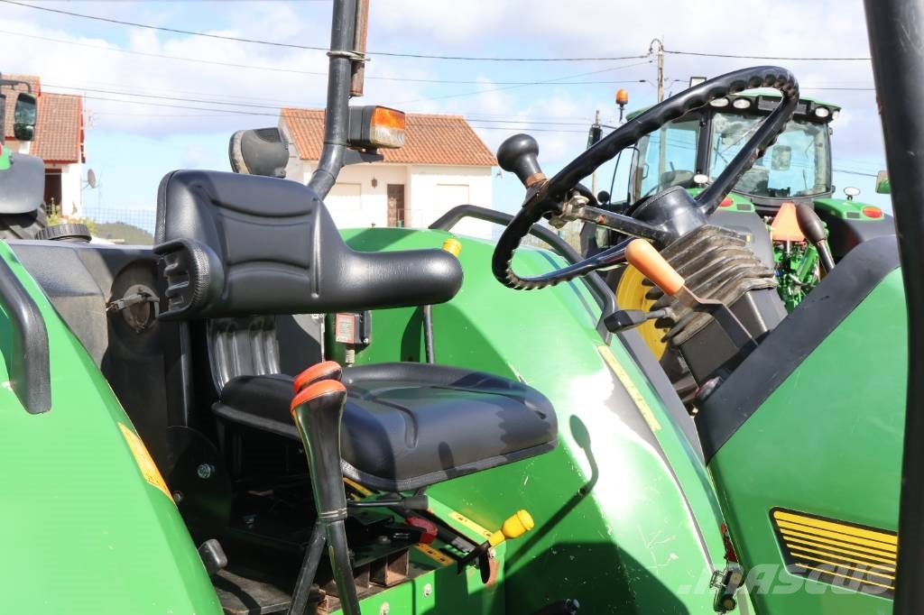 John Deere 5400 Traktoren