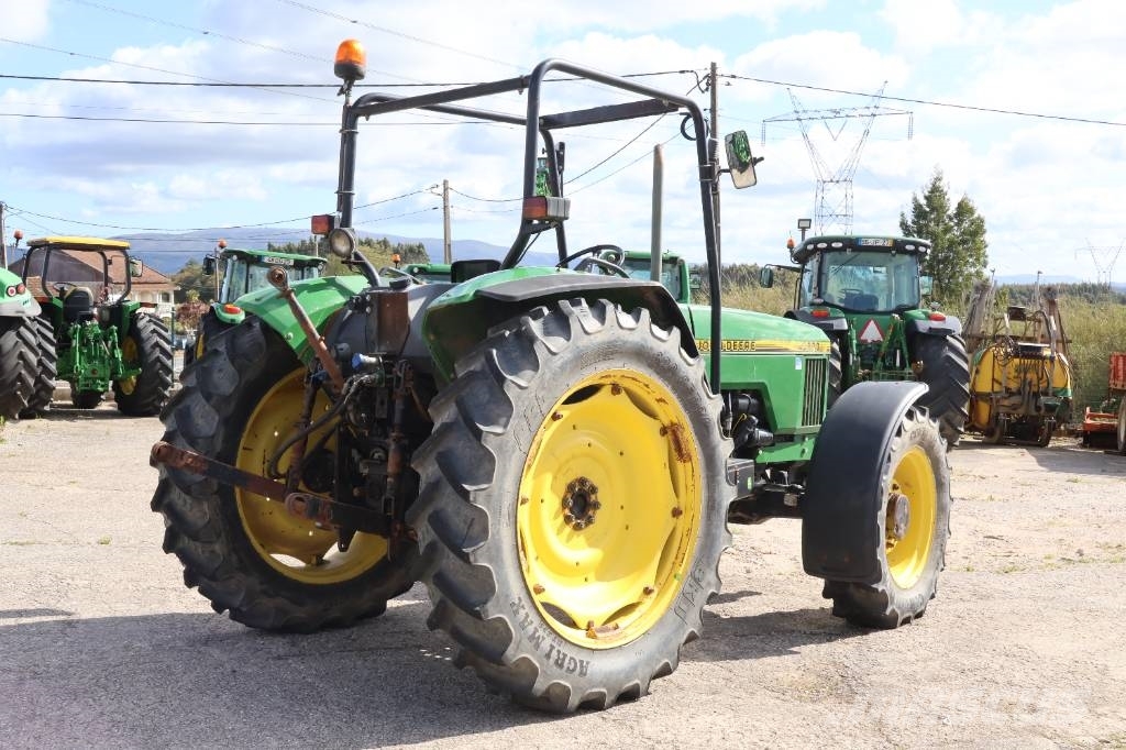 John Deere 5400 Traktoren