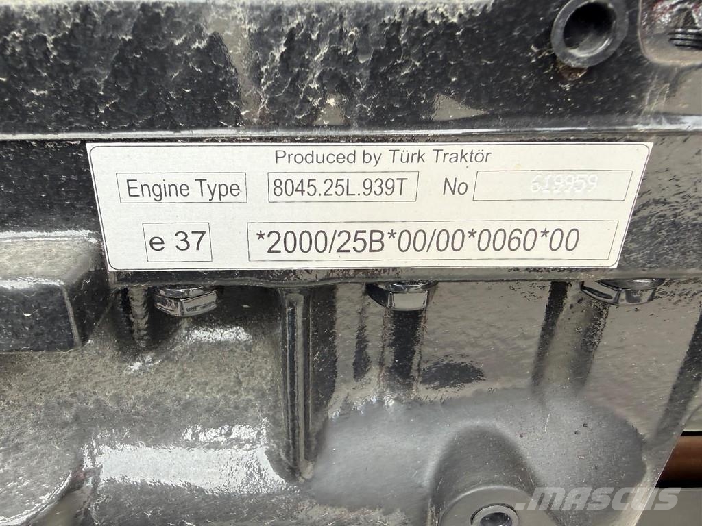 Case IH JX95 4x4 NEW AND UNUSED! Traktorid