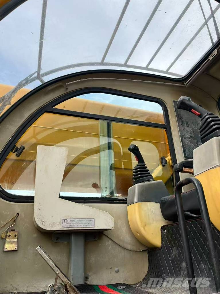 XCMG QY25K5 D A/T 크레인