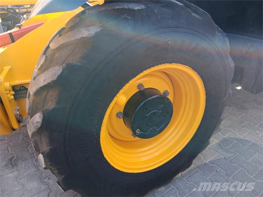 JCB 540-140 Телескопические погрузчики