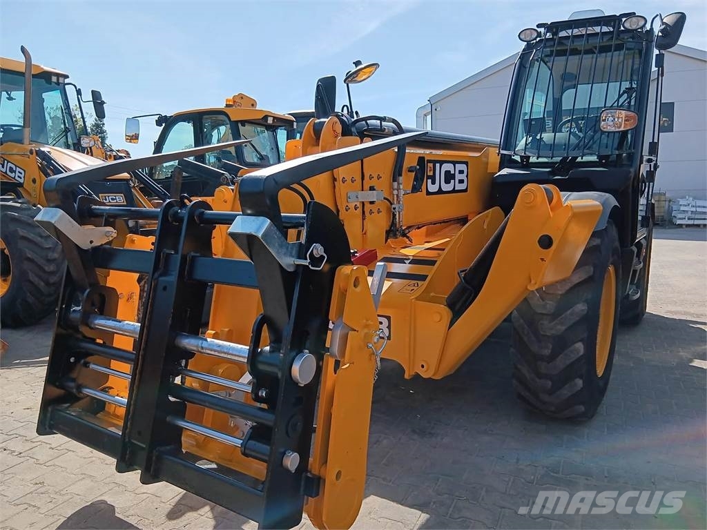 JCB 540-140 Телескопические погрузчики