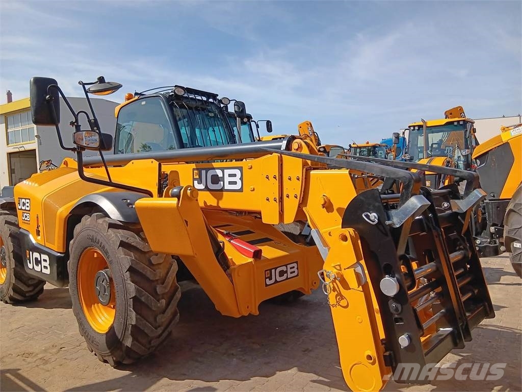 JCB 540-140 Телескопические погрузчики