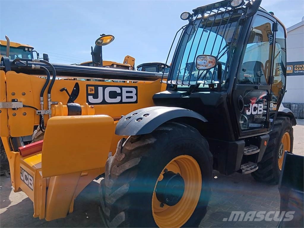 JCB 540-140 Телескопические погрузчики
