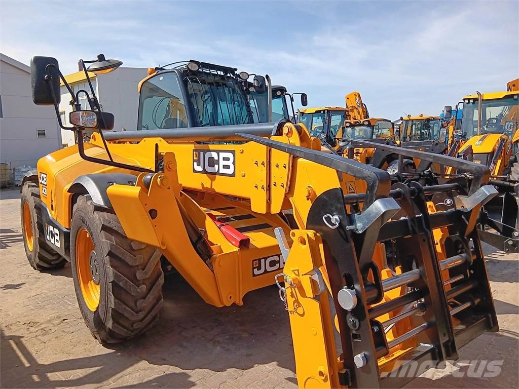 JCB 540-140 Телескопические погрузчики