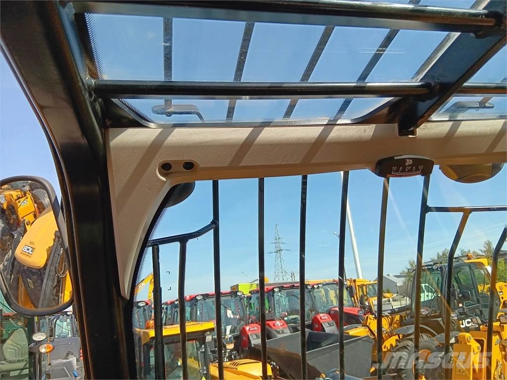 JCB 540-140 Телескопические погрузчики