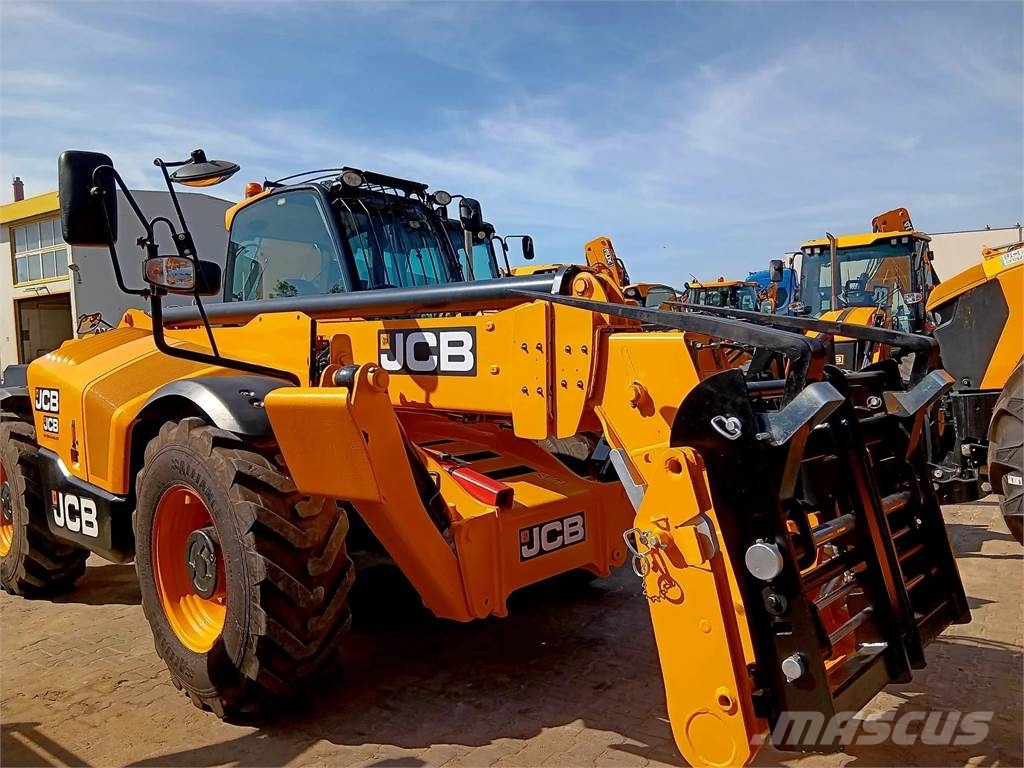 JCB 540-140 Телескопические погрузчики