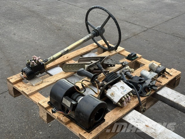 Zettelmeyer ZL 502 USED CAB PARTS Cabine en interieur