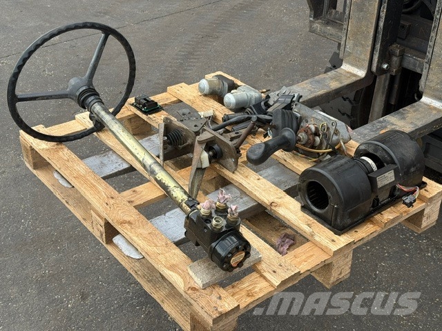 Zettelmeyer ZL 502 USED CAB PARTS Cabine en interieur