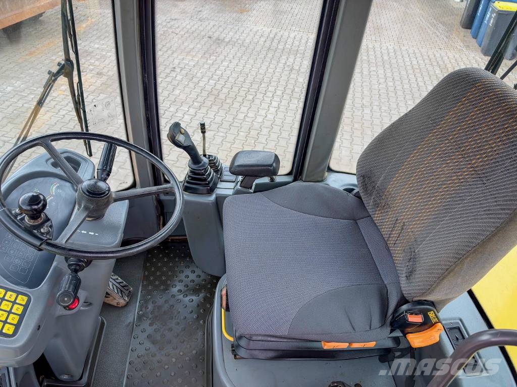Volvo L40 B TP 71 kW Gabel + Schaufel SW Radlader
