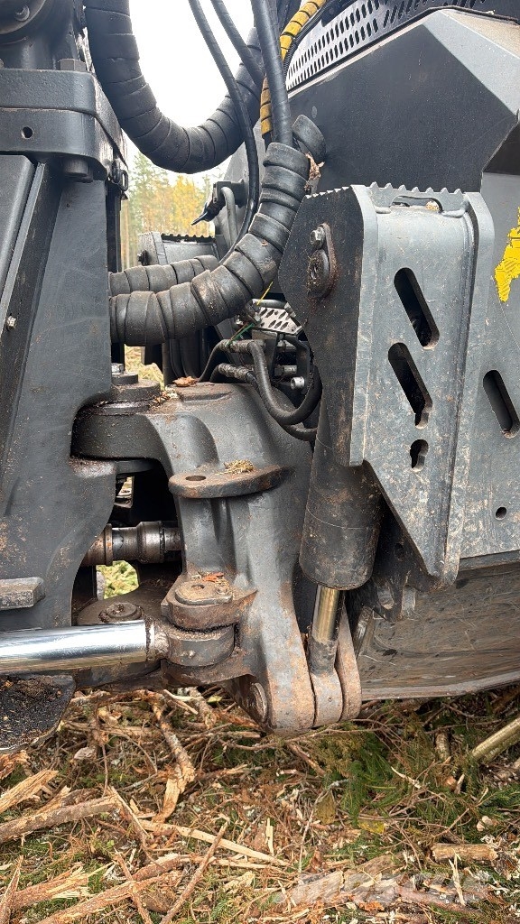 Ponsse Buffalo 8W Forwarders