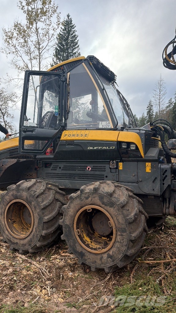 Ponsse Buffalo 8W Forwarders
