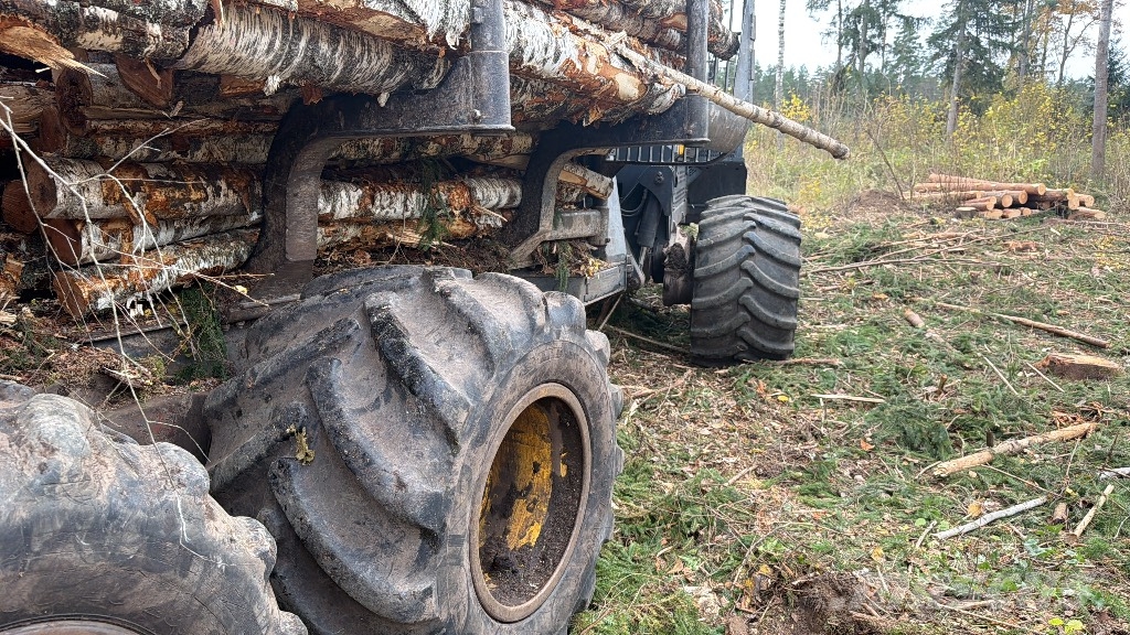 Ponsse Buffalo 8W Forwarders