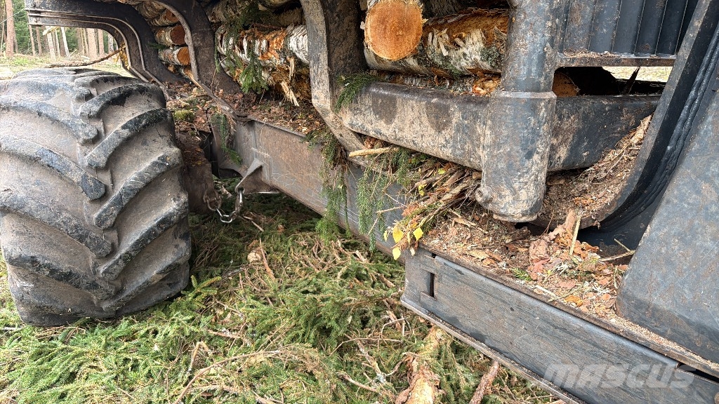 Ponsse Buffalo 8W Forwarders