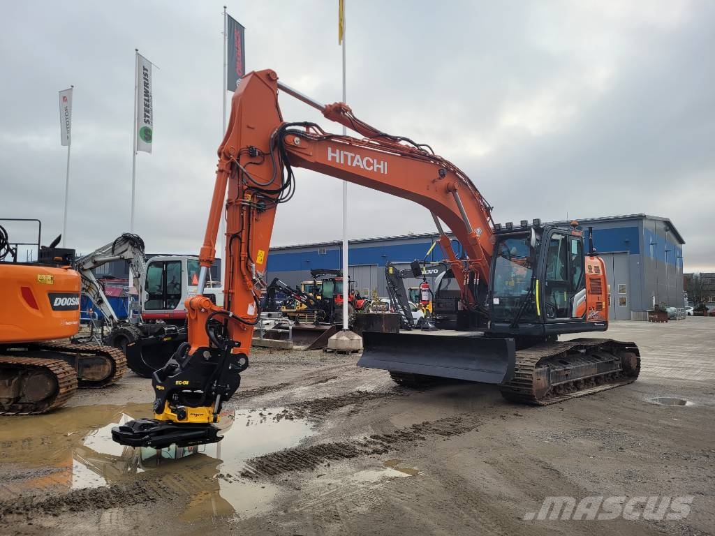 Hitachi ZX 225 US LC-7 MED BLAD , UTHYRES Raupenbagger