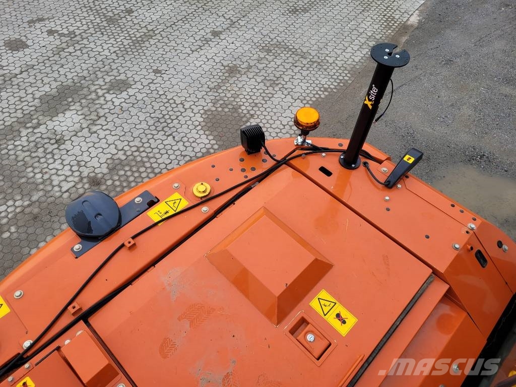 Hitachi ZX 225 US LC-7 MED BLAD , UTHYRES Raupenbagger