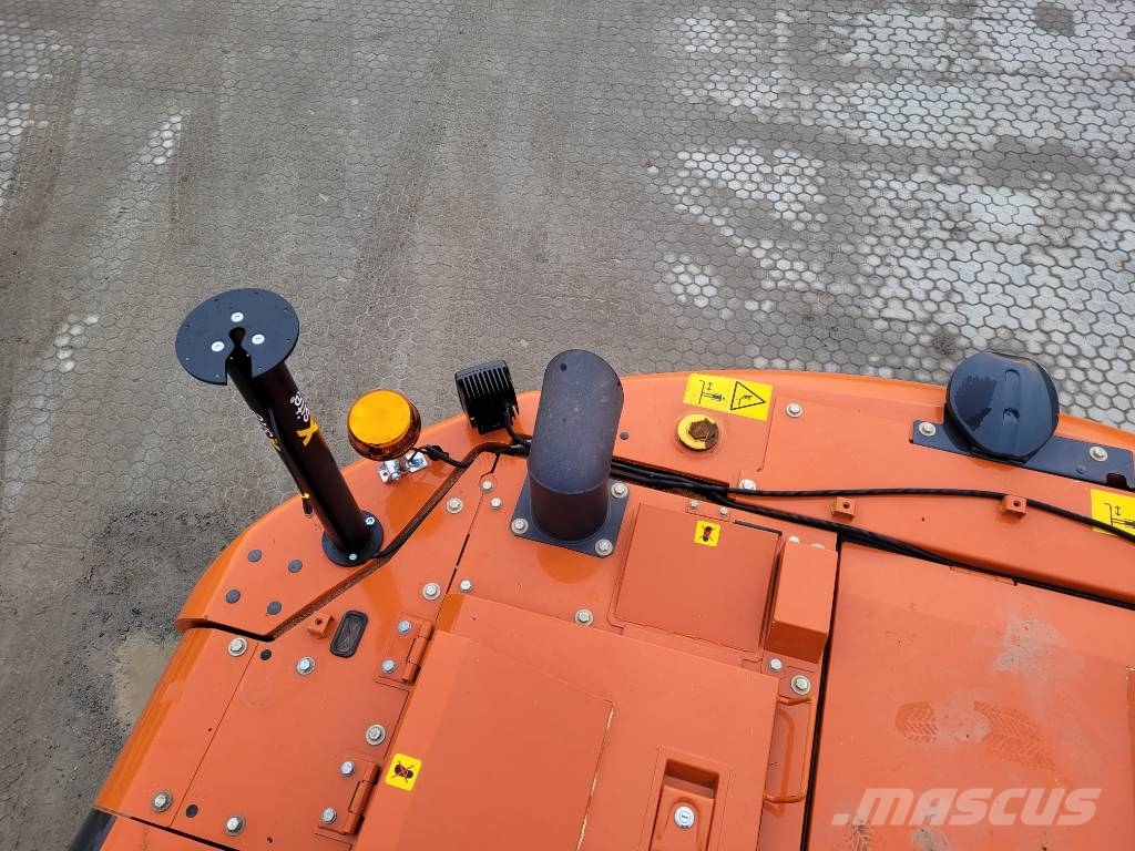 Hitachi ZX 225 US LC-7 MED BLAD , UTHYRES Raupenbagger
