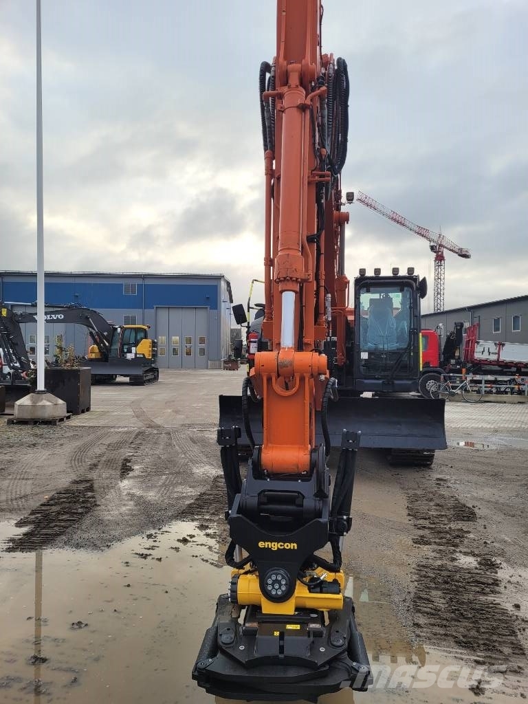 Hitachi ZX 225 US LC-7 MED BLAD , UTHYRES Raupenbagger