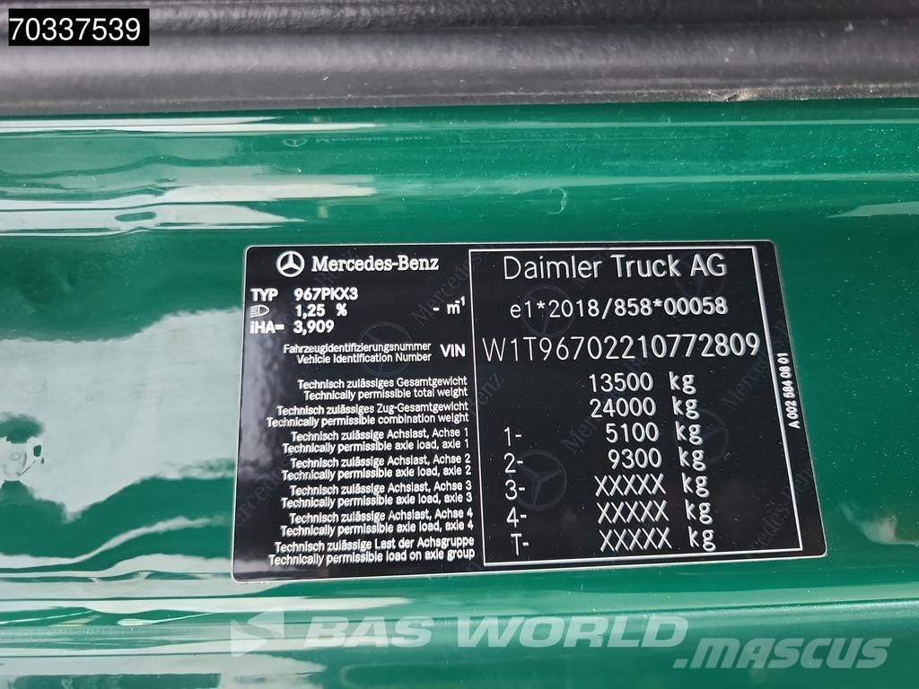 Mercedes-Benz Atego 1324 4X2 6-Cylinder Engine Automatic Tailgat Camiones caja cerrada