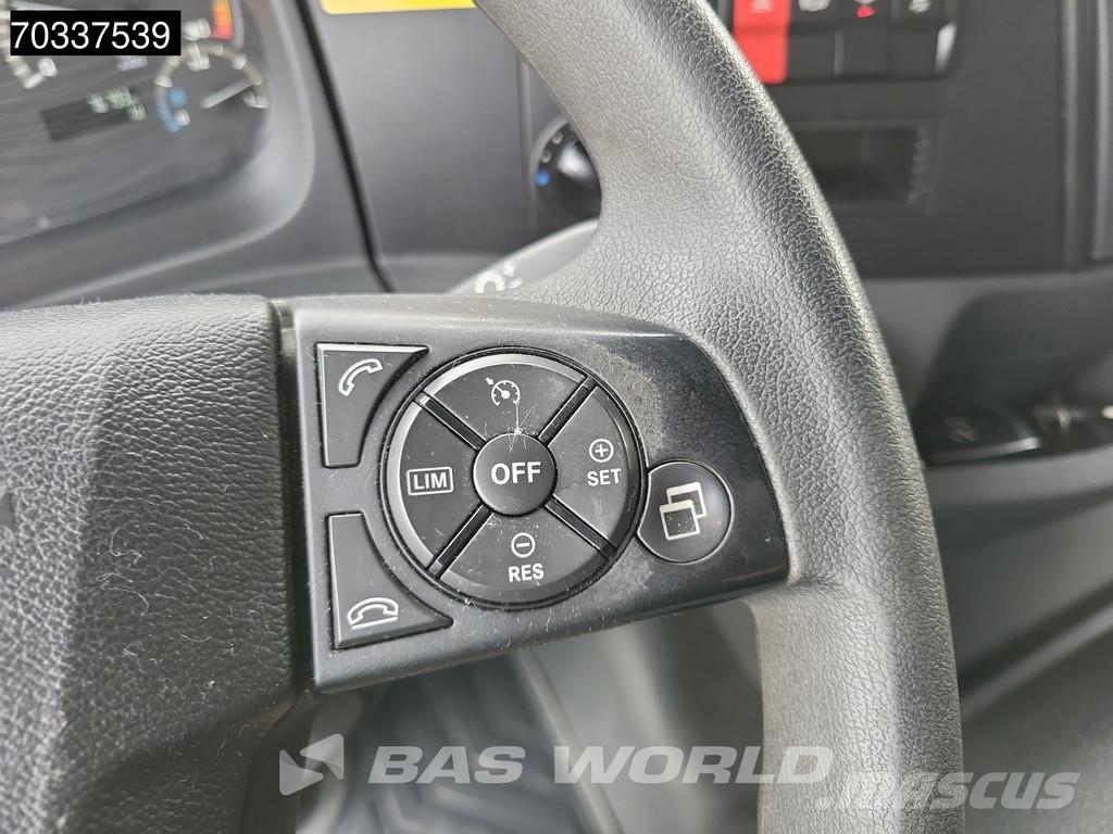 Mercedes-Benz Atego 1324 4X2 6-Cylinder Engine Automatic Tailgat Furgons