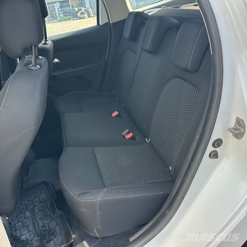 Dacia Duster 1.5 dCi 4x4 Carros