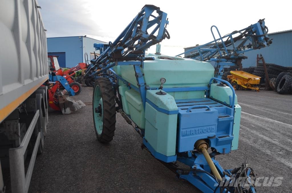 Berthoud Racer 25 Trailed sprayers