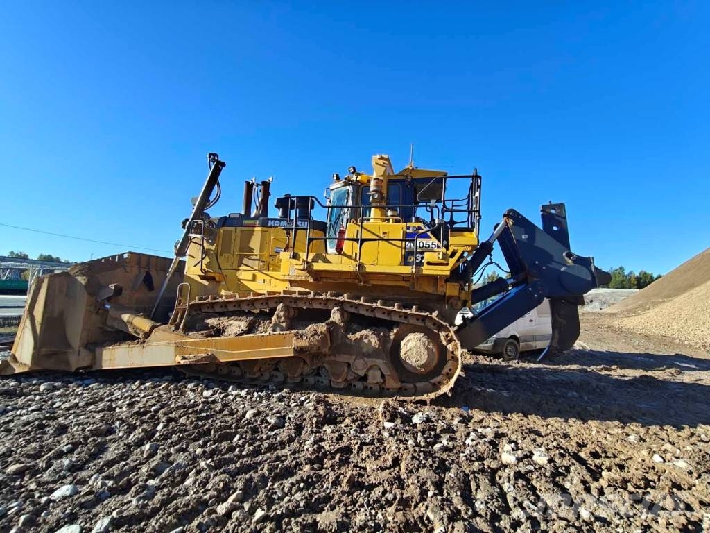 Komatsu D375A-8E0 Kāpurķēžu buldozeri