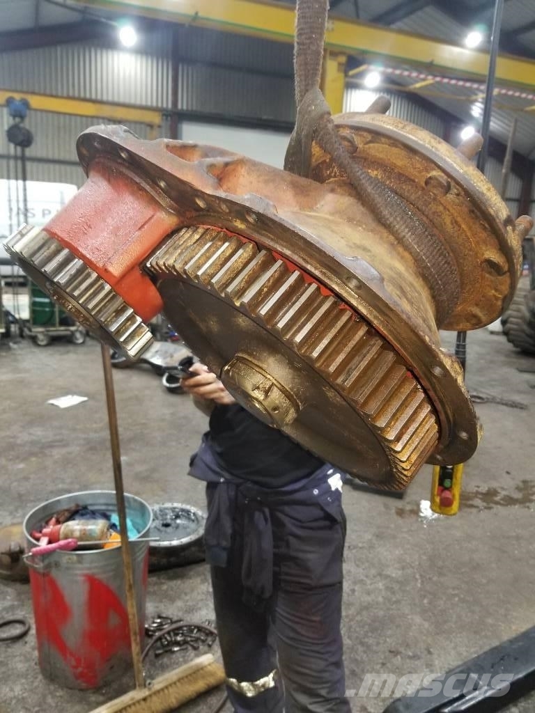 Valmet 820 Black Cab Final Drive Hub Transmission