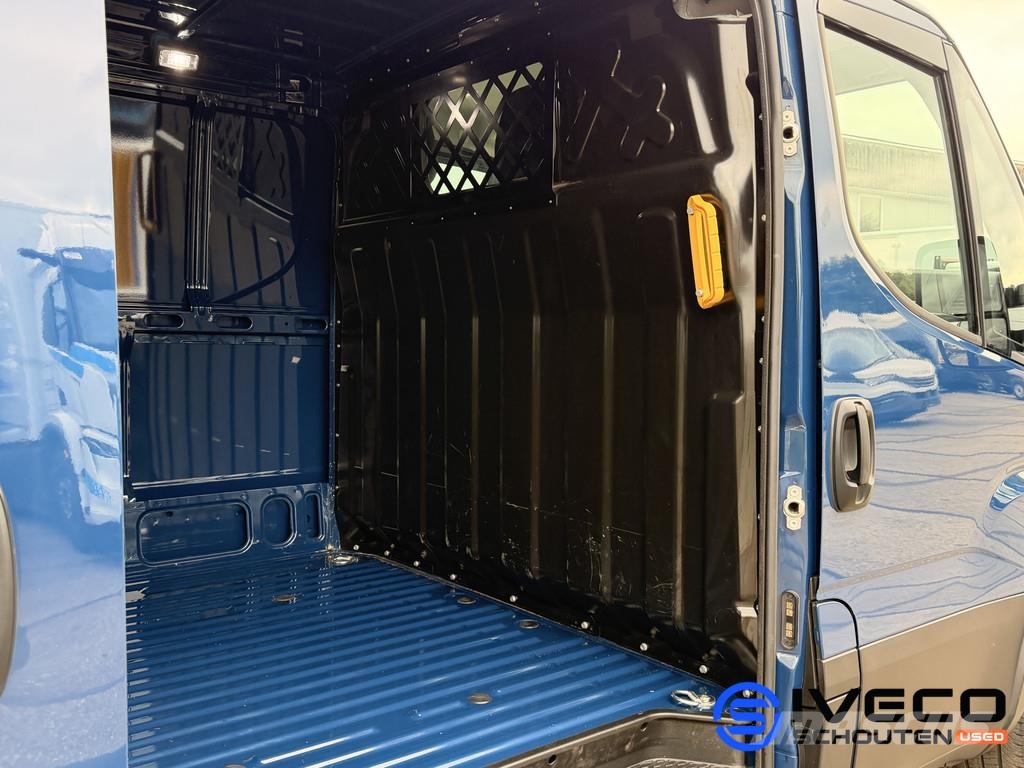 Iveco Daily 35S16V 2.3L 160pk | L2H2 W3520 | Handgeschak Other
