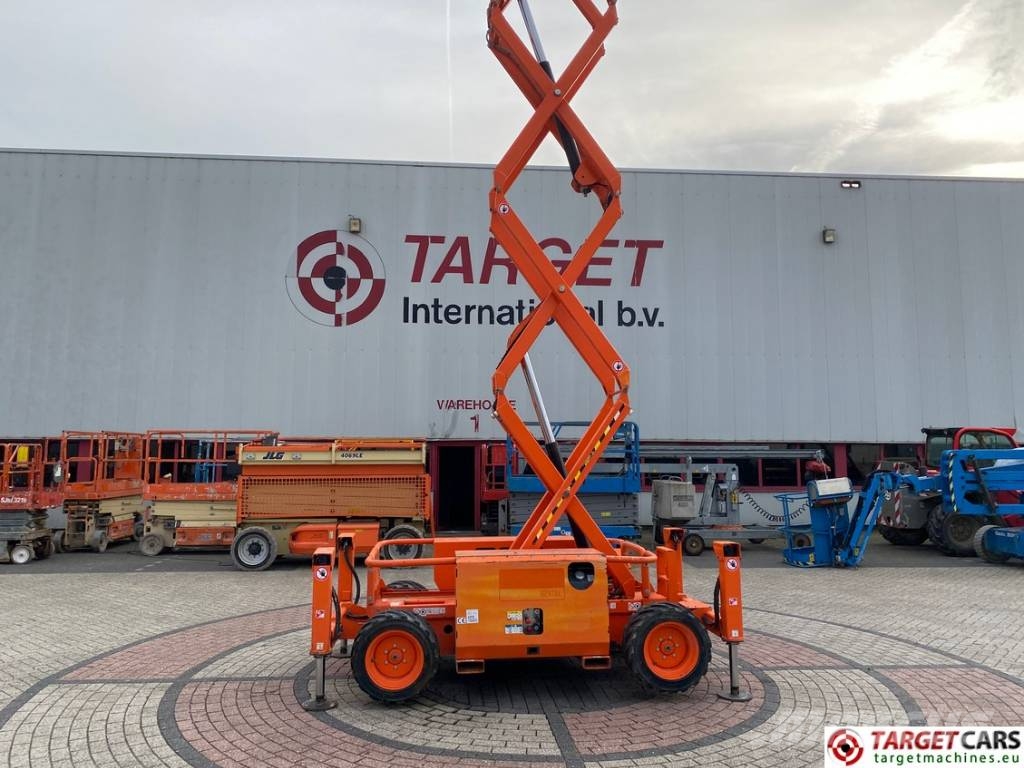 SkyJack SJ6826RT Diesel 4x4 Scissor Work Lift 992cm シザースリフト