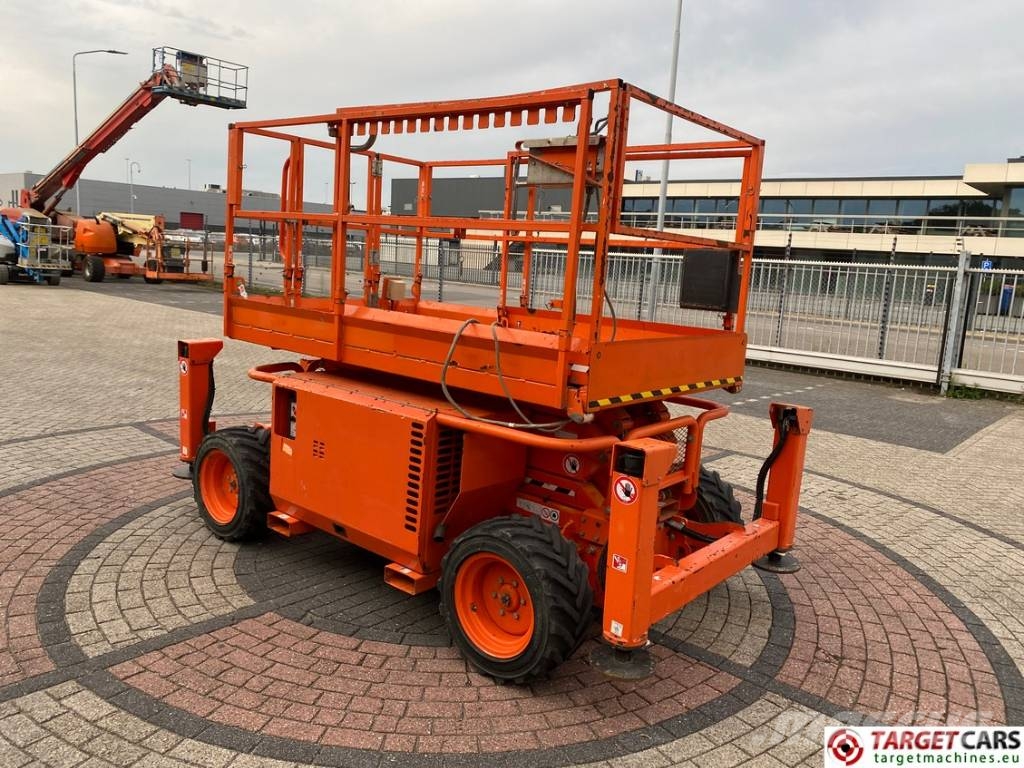 SkyJack SJ6826RT Diesel 4x4 Scissor Work Lift 992cm シザースリフト