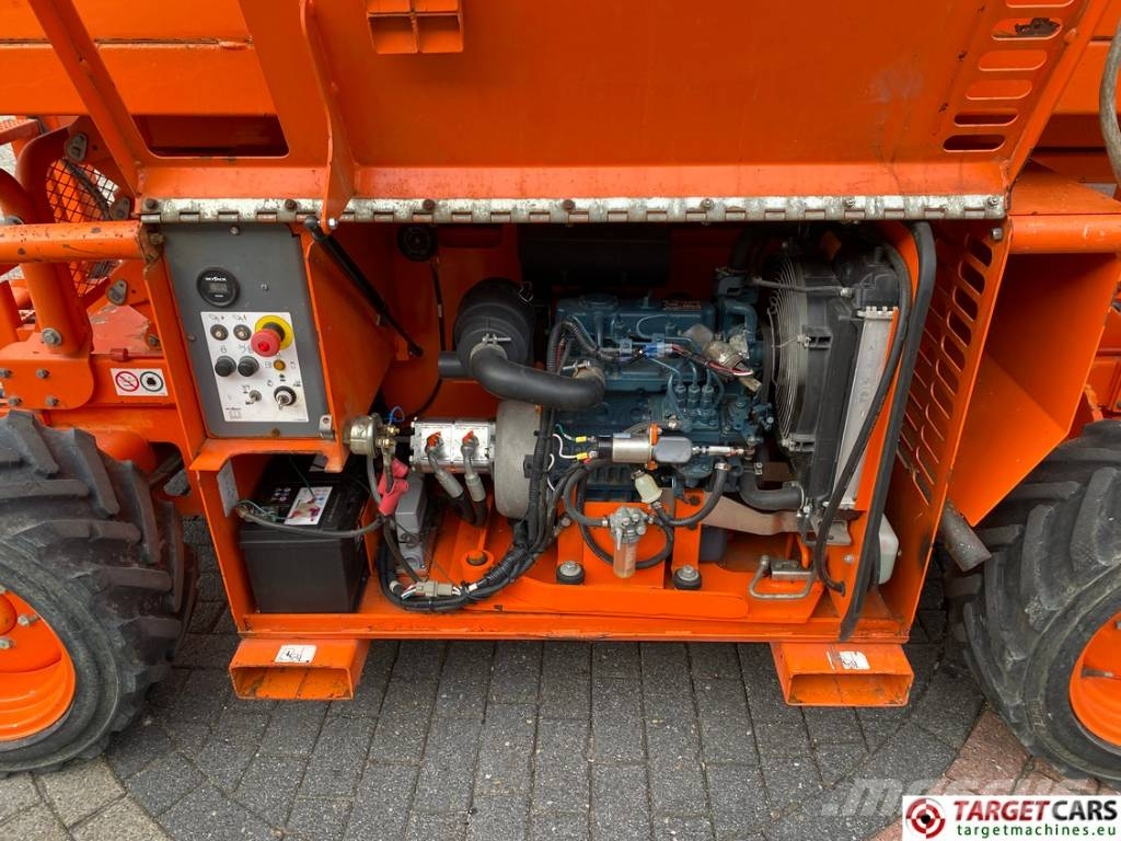 SkyJack SJ6826RT Diesel 4x4 Scissor Work Lift 992cm シザースリフト