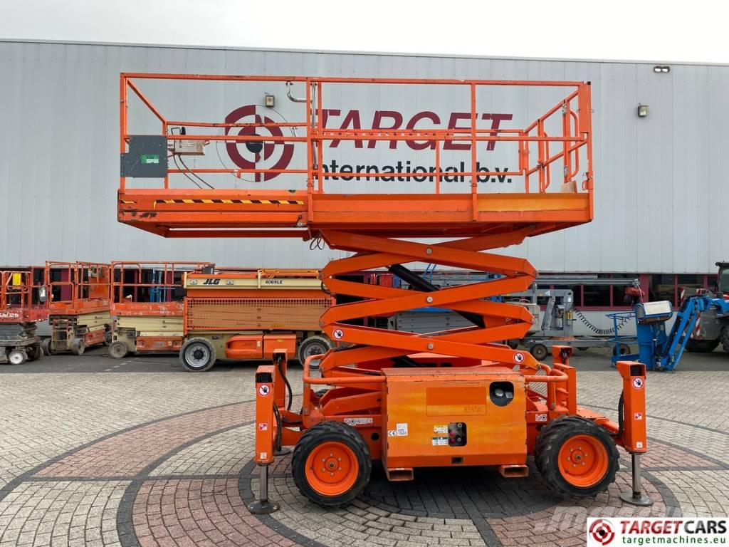 SkyJack SJ6826RT Diesel 4x4 Scissor Work Lift 992cm シザースリフト
