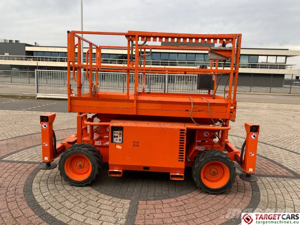 SkyJack SJ6826RT Diesel 4x4 Scissor Work Lift 992cm シザースリフト