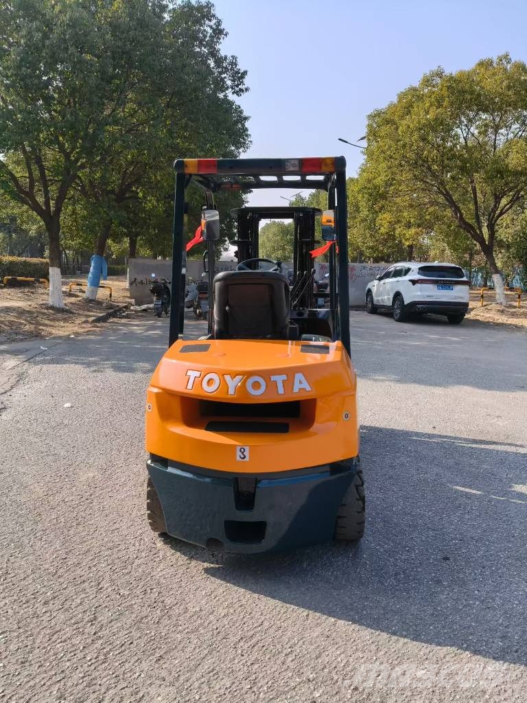 Toyota 7FD30 Dizelski viljuškari