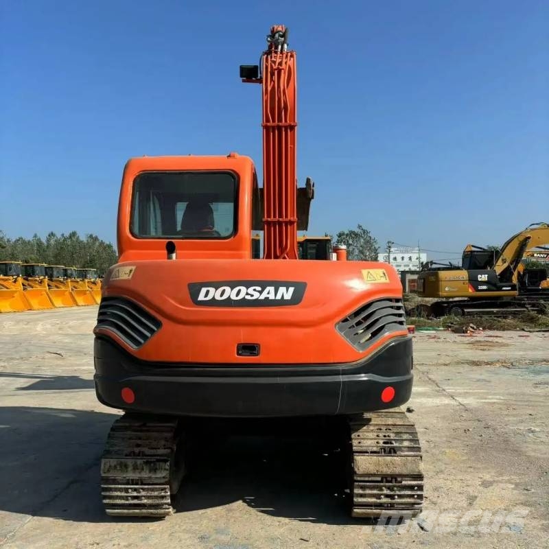 Doosan DX75LC-9C Mini ekskavatori < 7 t