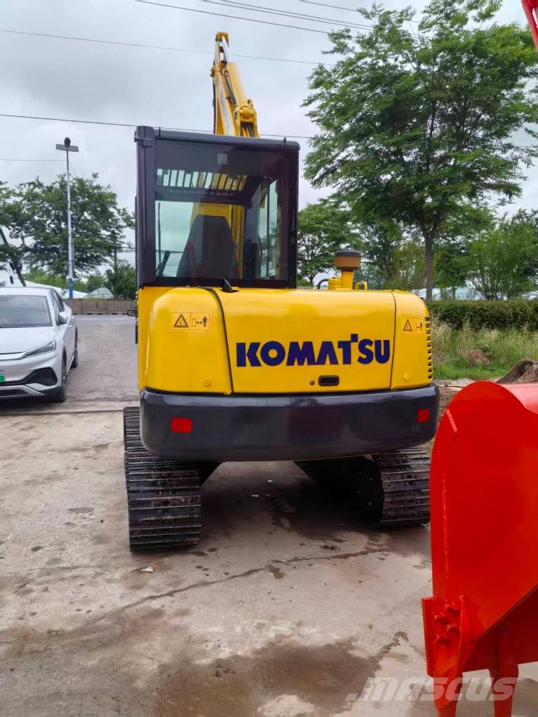 Komatsu PC 56 小型挖掘机