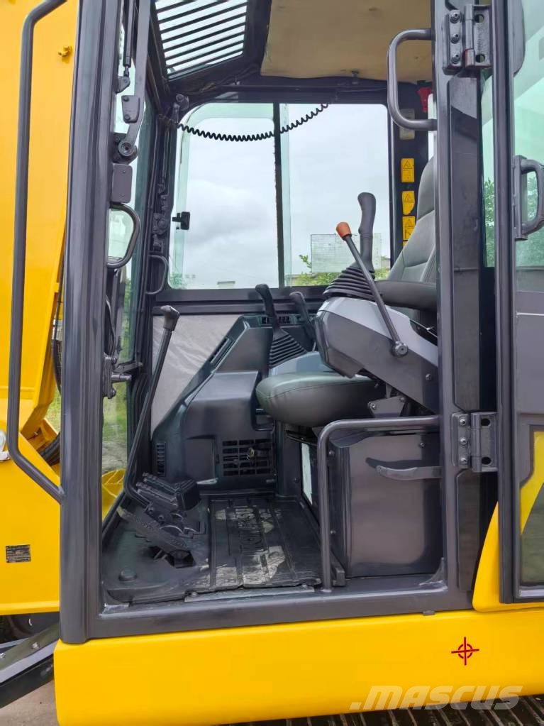 Komatsu PC 56 小型挖掘机