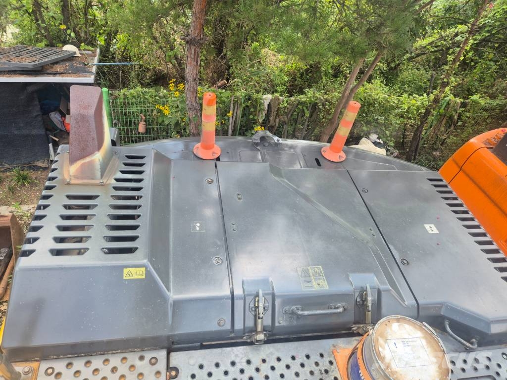 Volvo EC 300 E 履带挖掘机