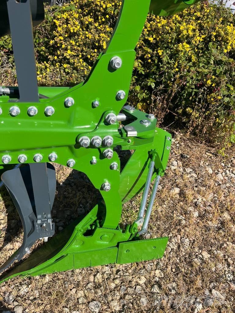 Amazone TERES Reversible ploughs