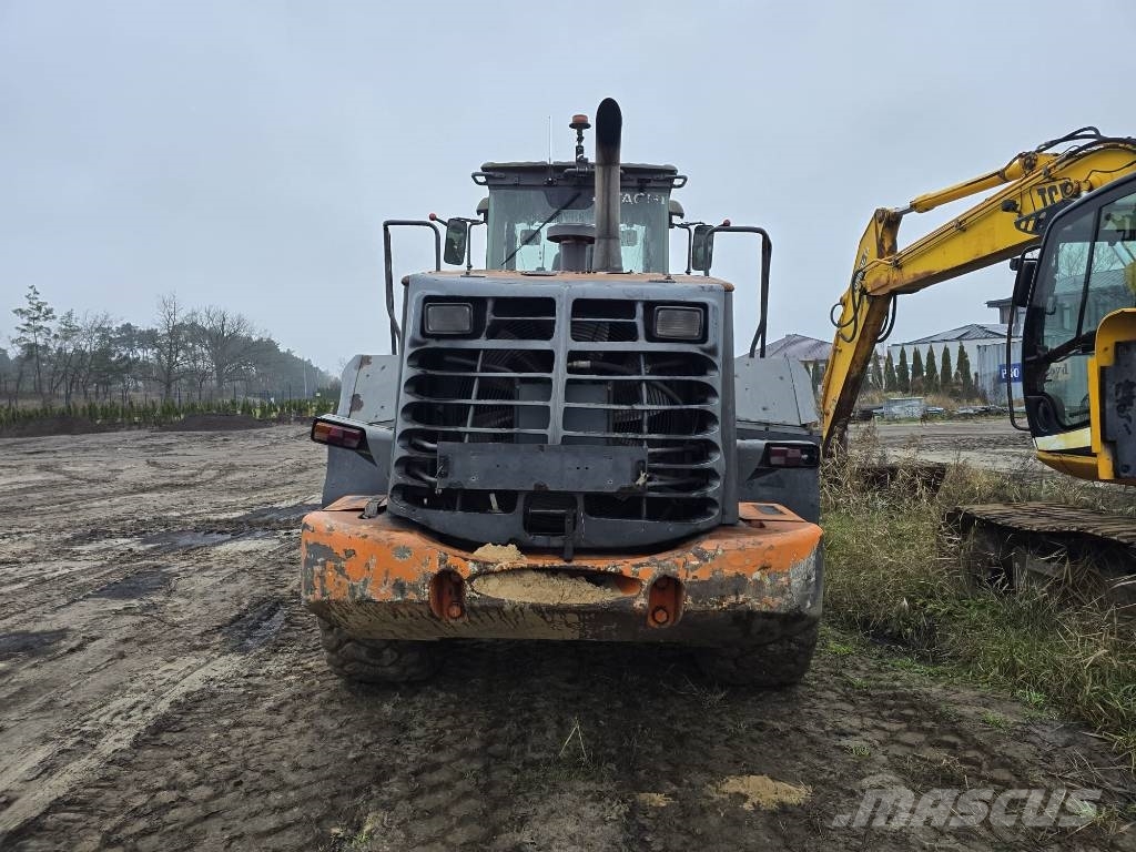 Hitachi ZW 220 Radlader