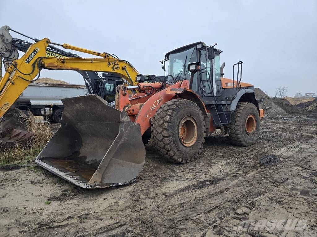 Hitachi ZW 220 Radlader