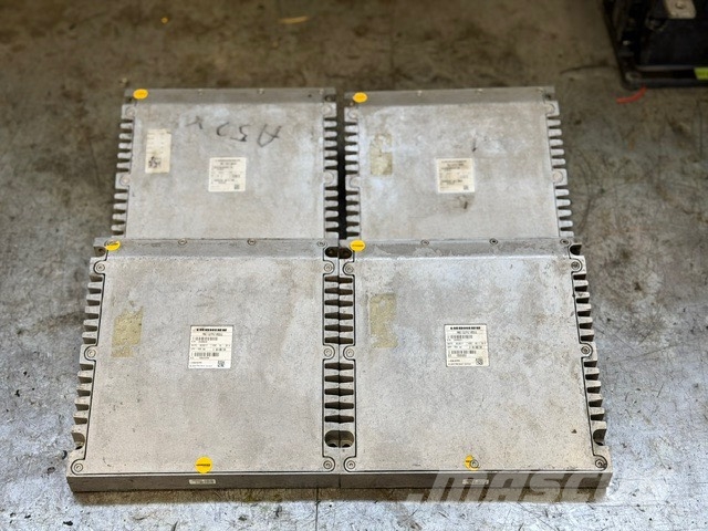 Liebherr LH 22 USED ELECTRIC PARTS 4 PCS COMPLET Elektronika