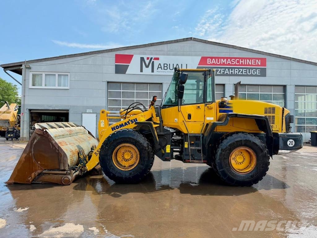 Komatsu WA 320-5 //BJ 2007 / 10549H/ZSA/Klima Cargadoras sobre ruedas