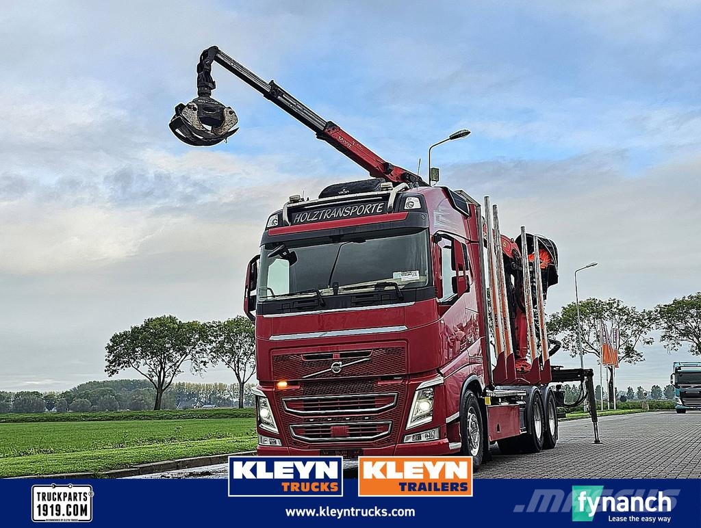 Volvo FH 540 6X4 EPSILON M110Z82 Caminhões de madeira
