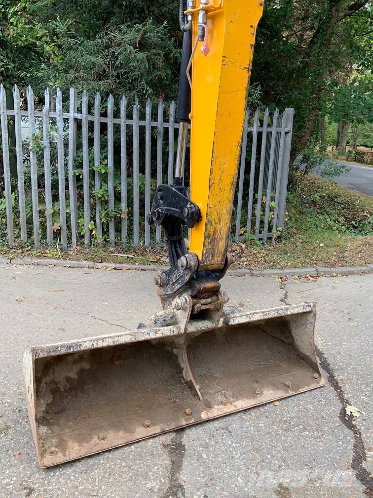 JCB 85 Z-2 中型挖掘机
