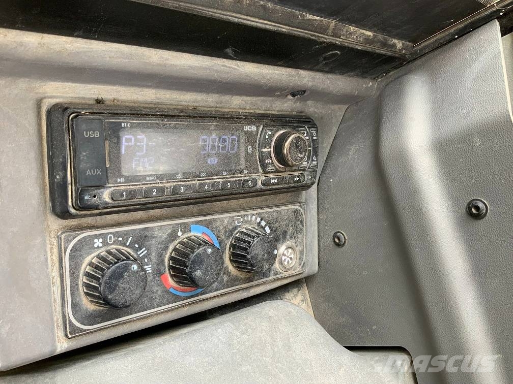 JCB 85 Z-2 中型挖掘机