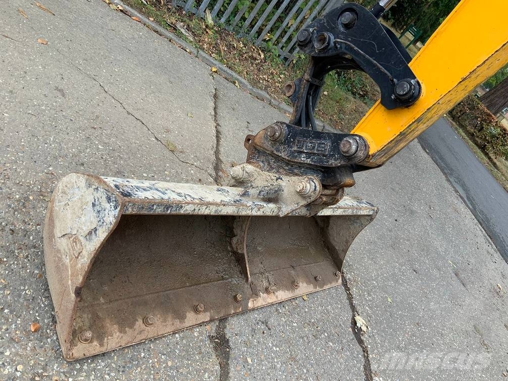 JCB 85 Z-2 中型挖掘机
