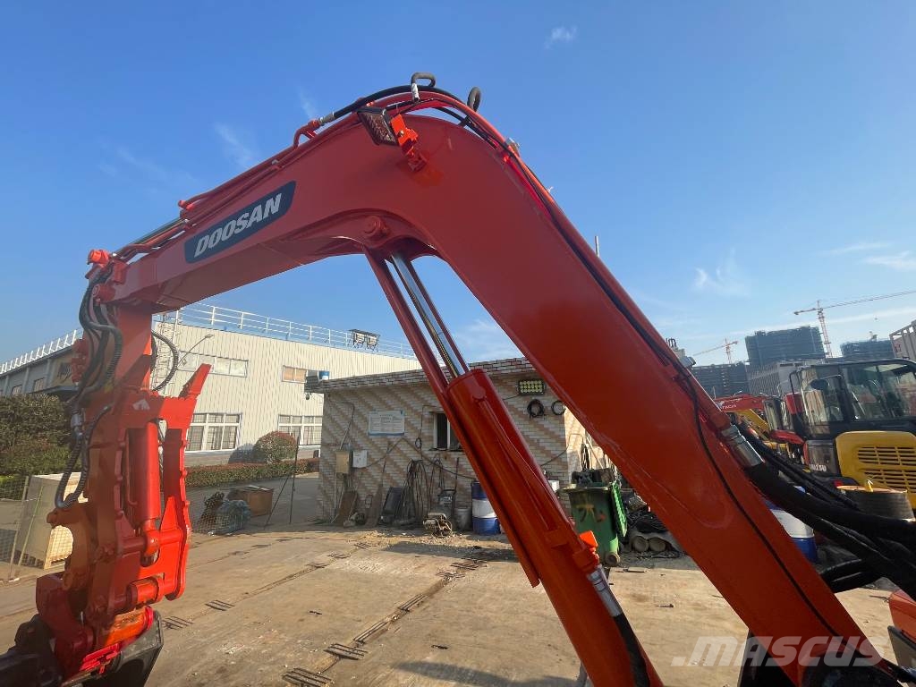Doosan DX 60-9 C Midi bagri 7t – 12t